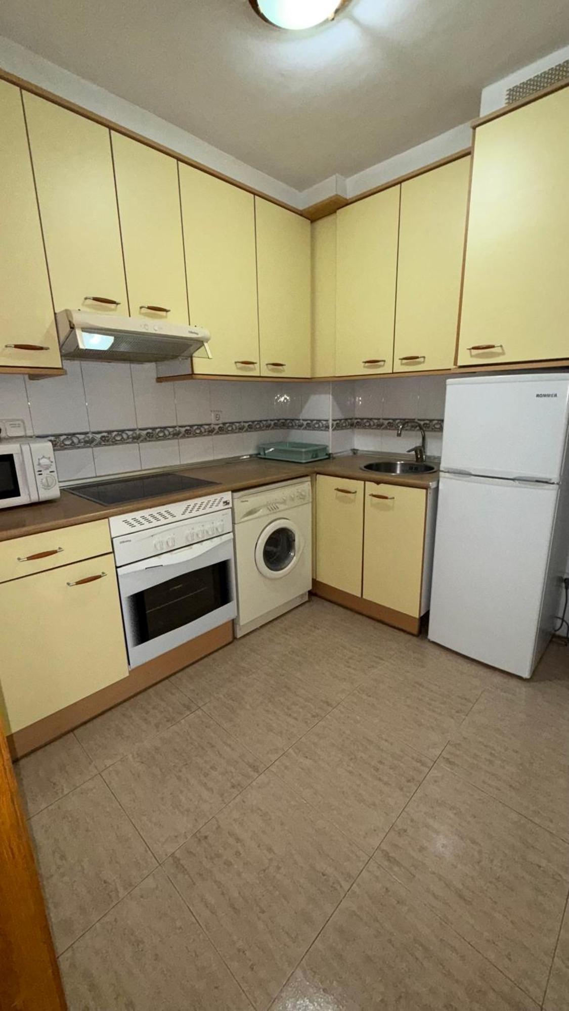 Costa Daurada Apartaments - Larimar 萨洛 外观 照片